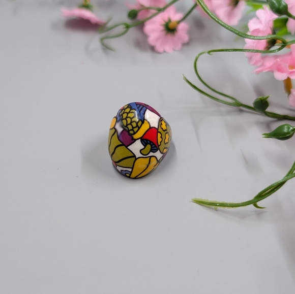 Colorful Abstract Mushroom Pattern Ring - Picture 3 of 5